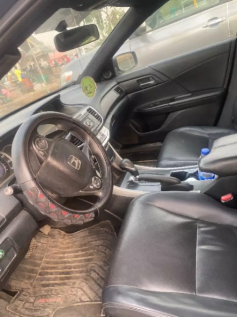 Honda Accord   - 2013