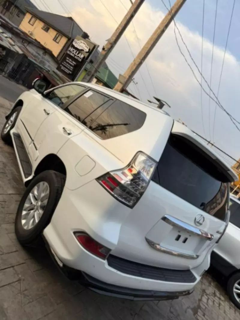 Lexus GX - 2014