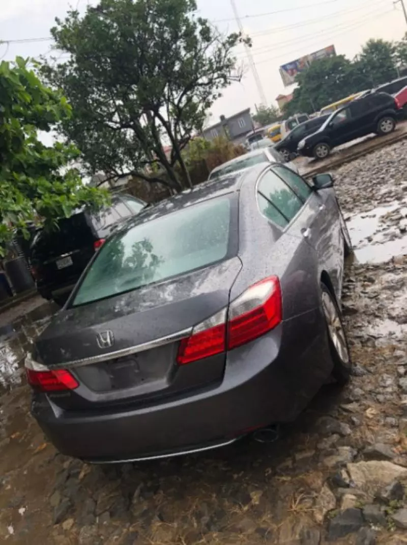 Honda Accord   - 2013