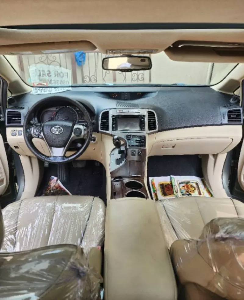 Toyota Venza   - 2014