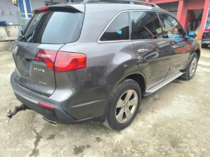 Acura MDX   - 2011