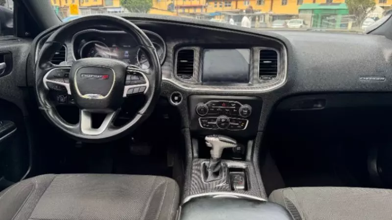 Dodge Charger   - 2018