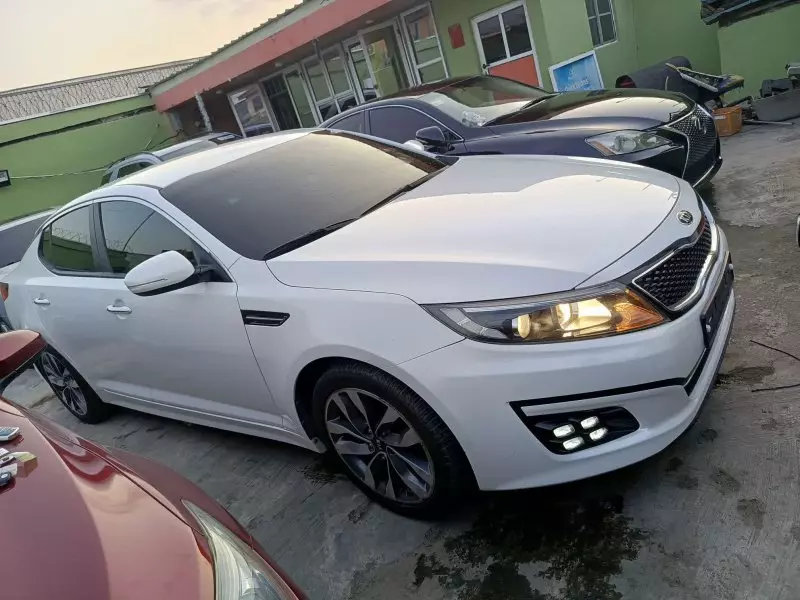 KIA K5   - 2015