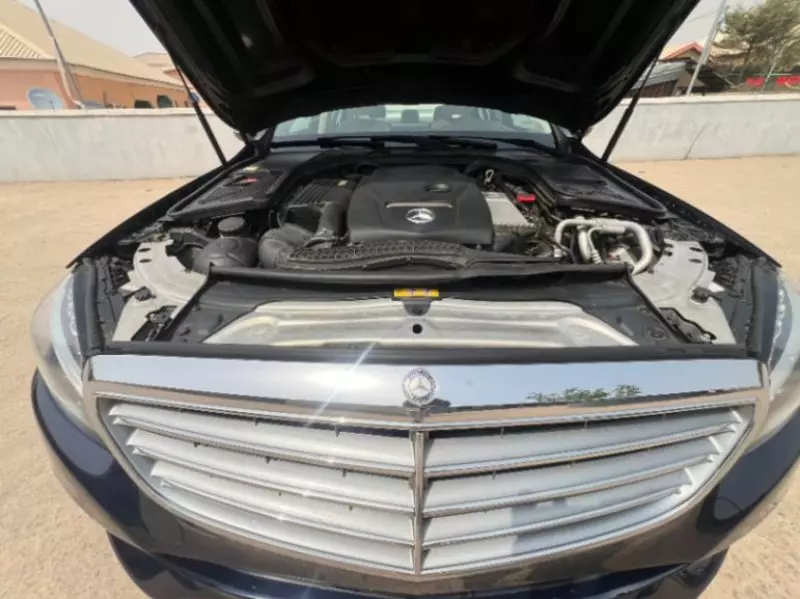 Mercedes-Benz C 300   - 2015