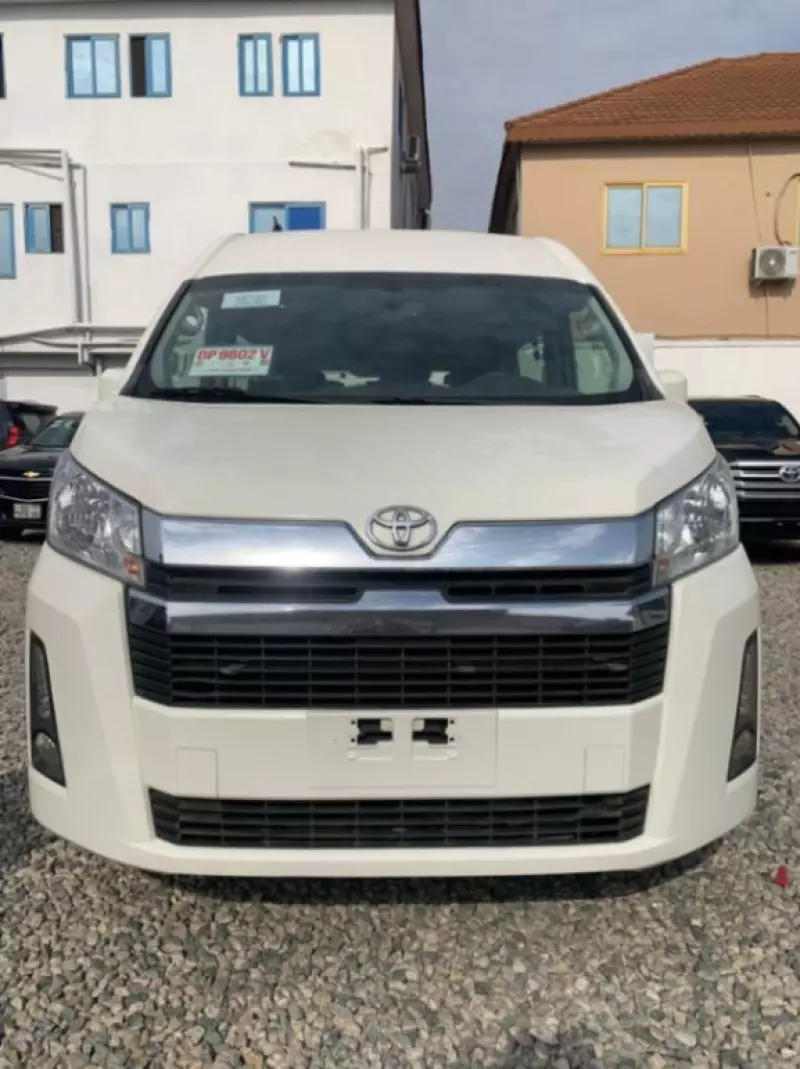 Toyota Hiace   - 2021