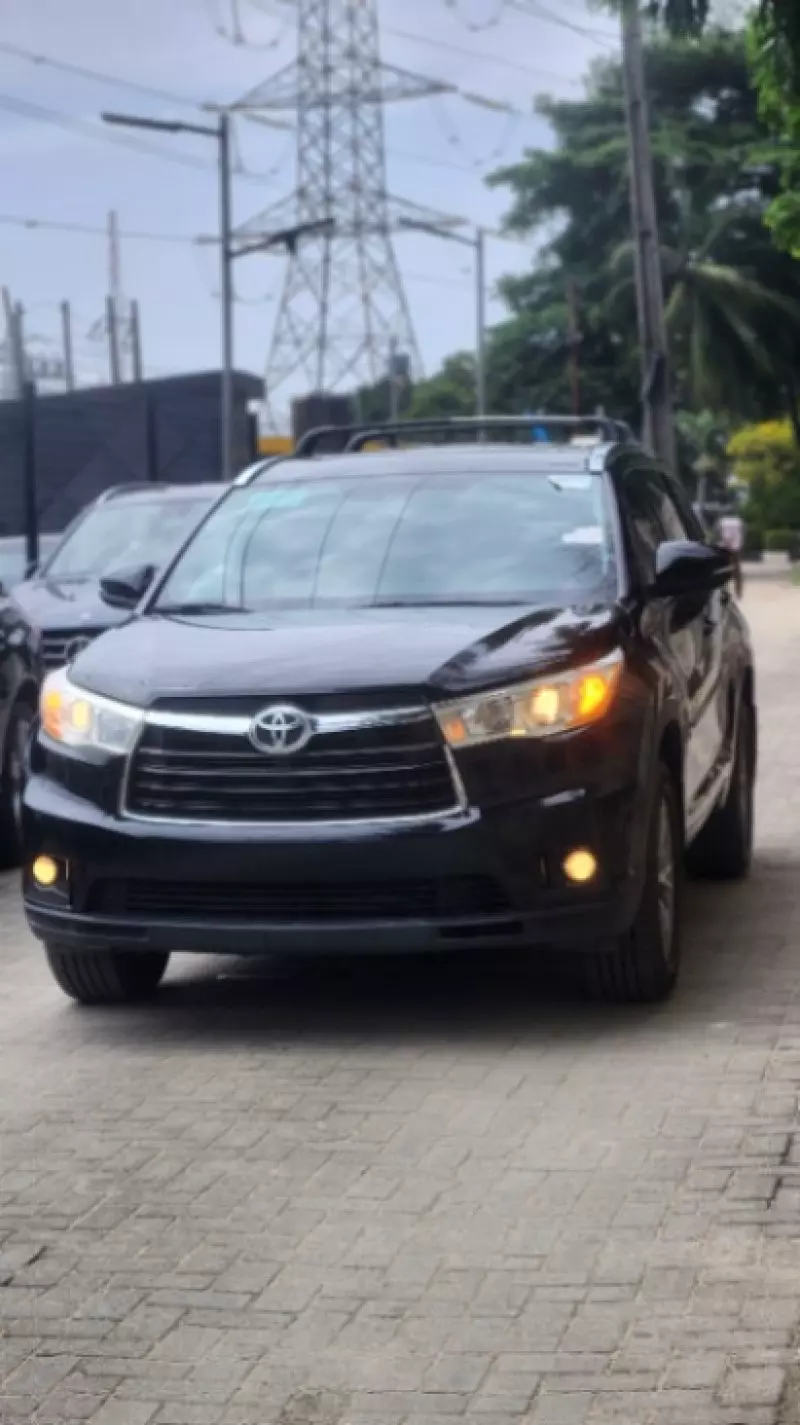 TOYOTA Highlander   - 2014