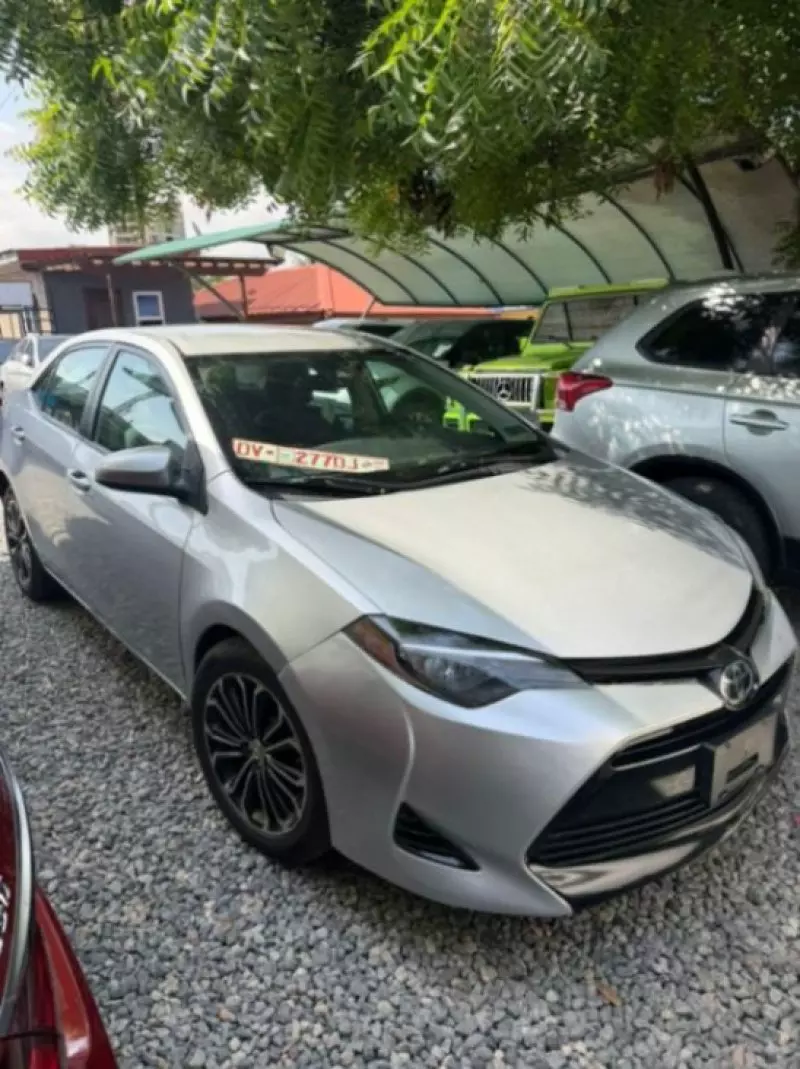 TOYOTA Corolla   - 2018