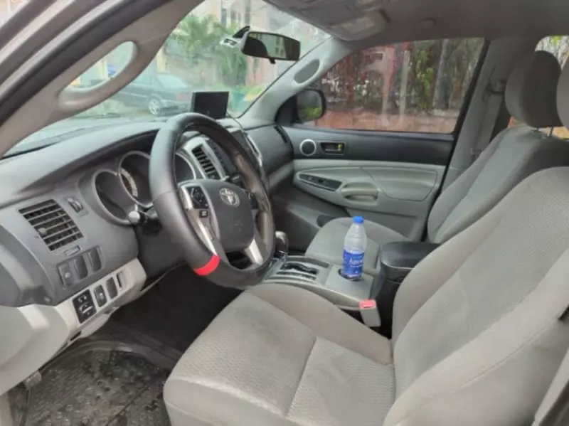 Toyota Tacoma   - 2014