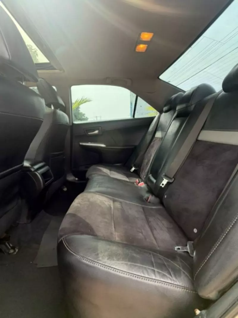 TOYOTA Camry - 2012