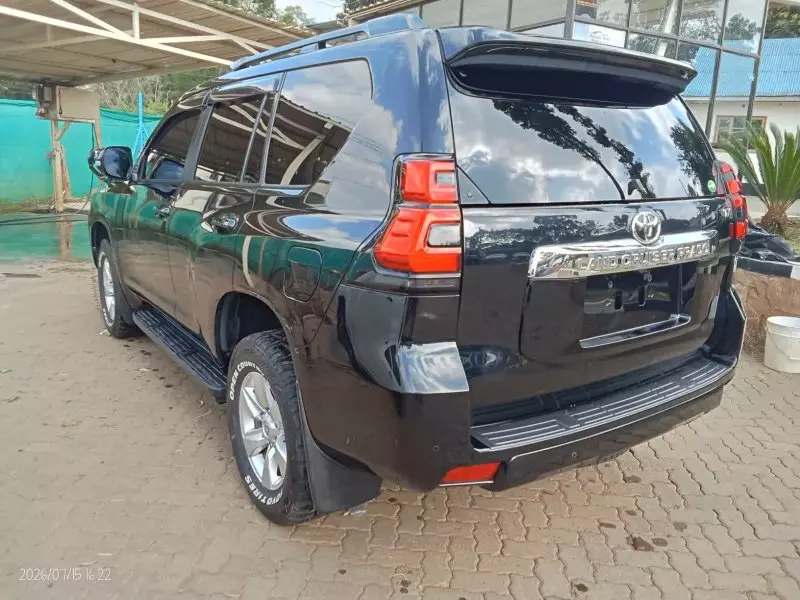 TOYOTA Landcruiser Prado   - 2020