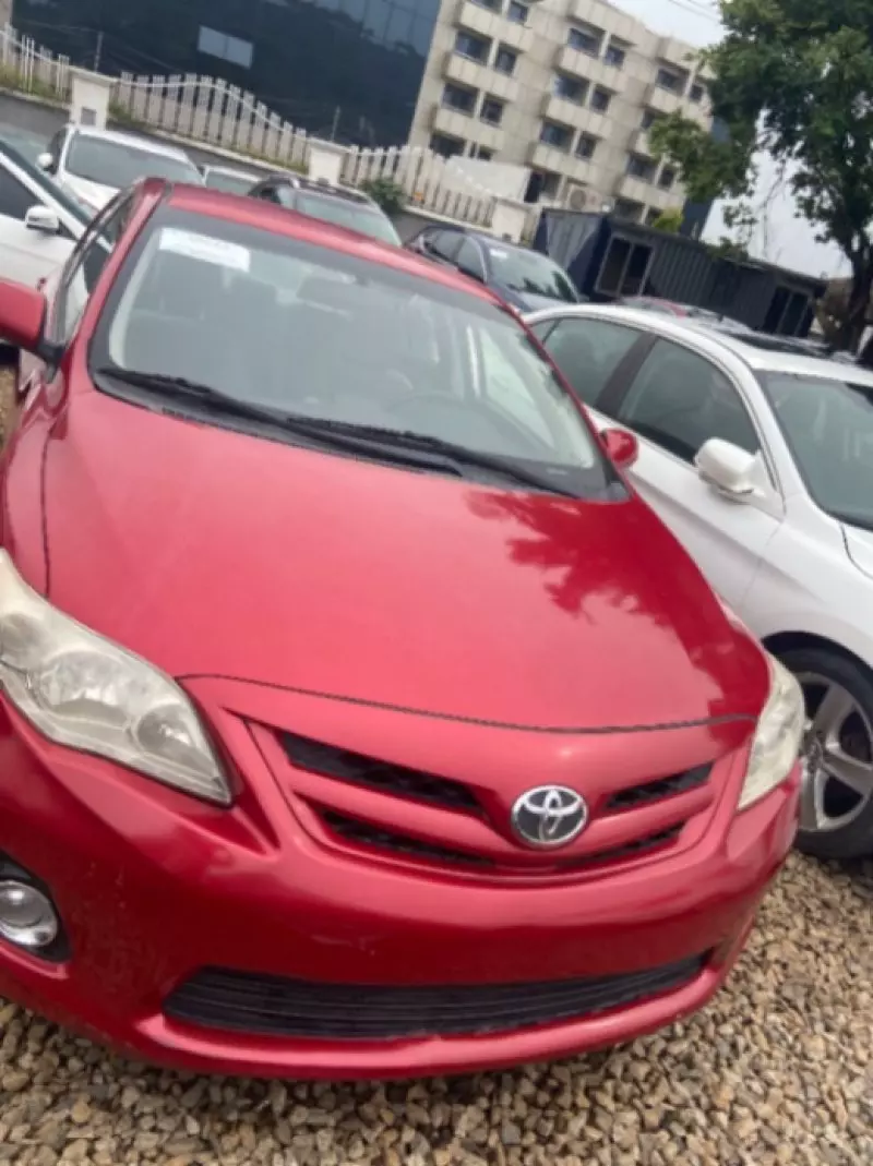 TOYOTA Corolla - 2013