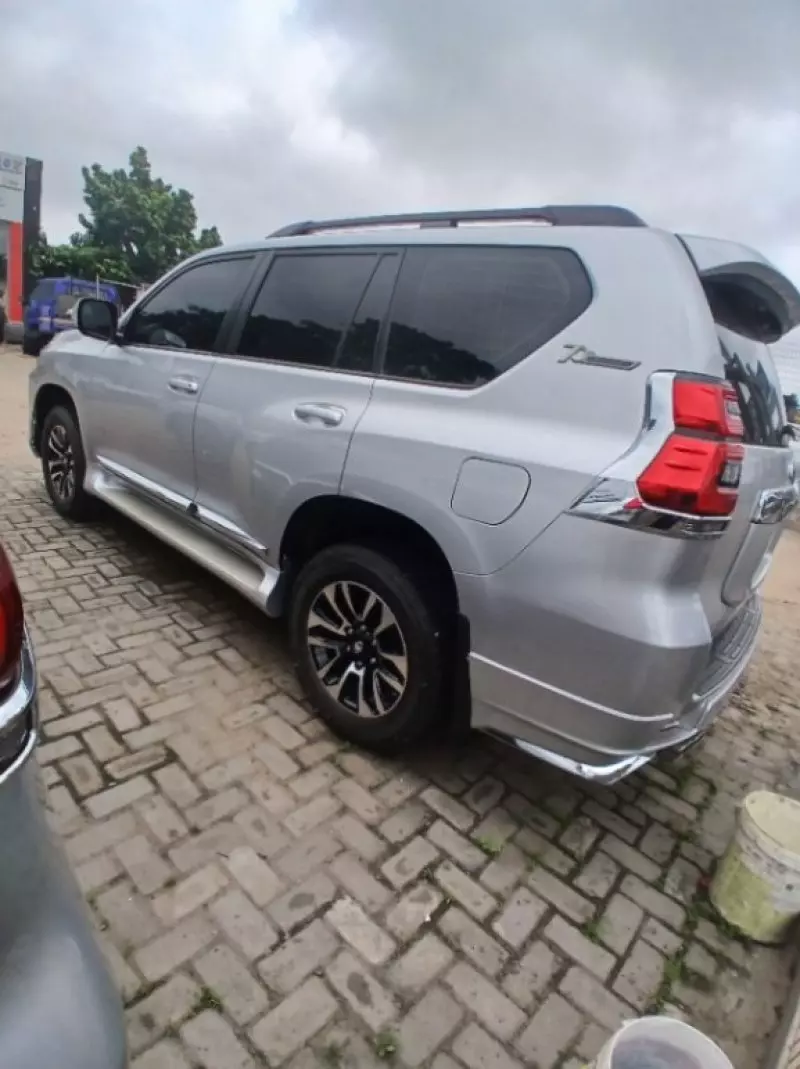 TOYOTA Landcruiser Prado   - 2018