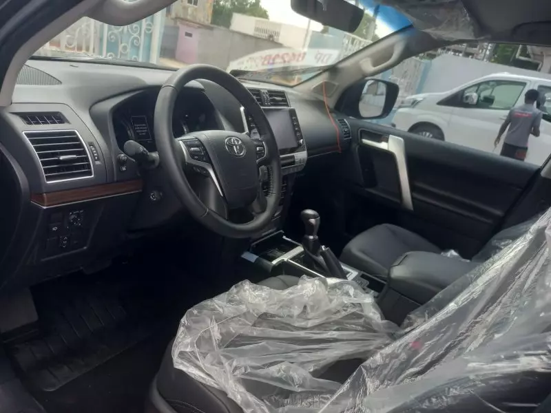 Toyota Landcruiser Prado   - 2023