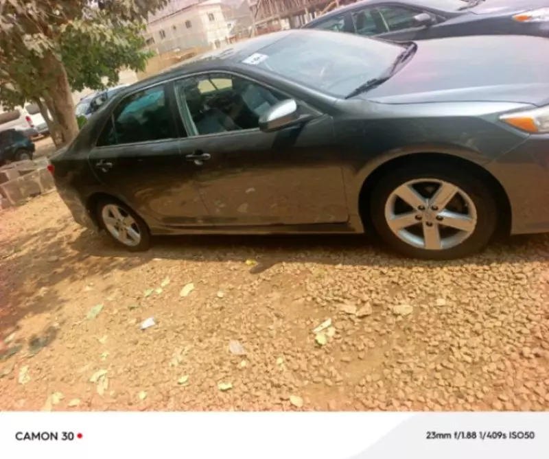 Toyota Camry   - 2014