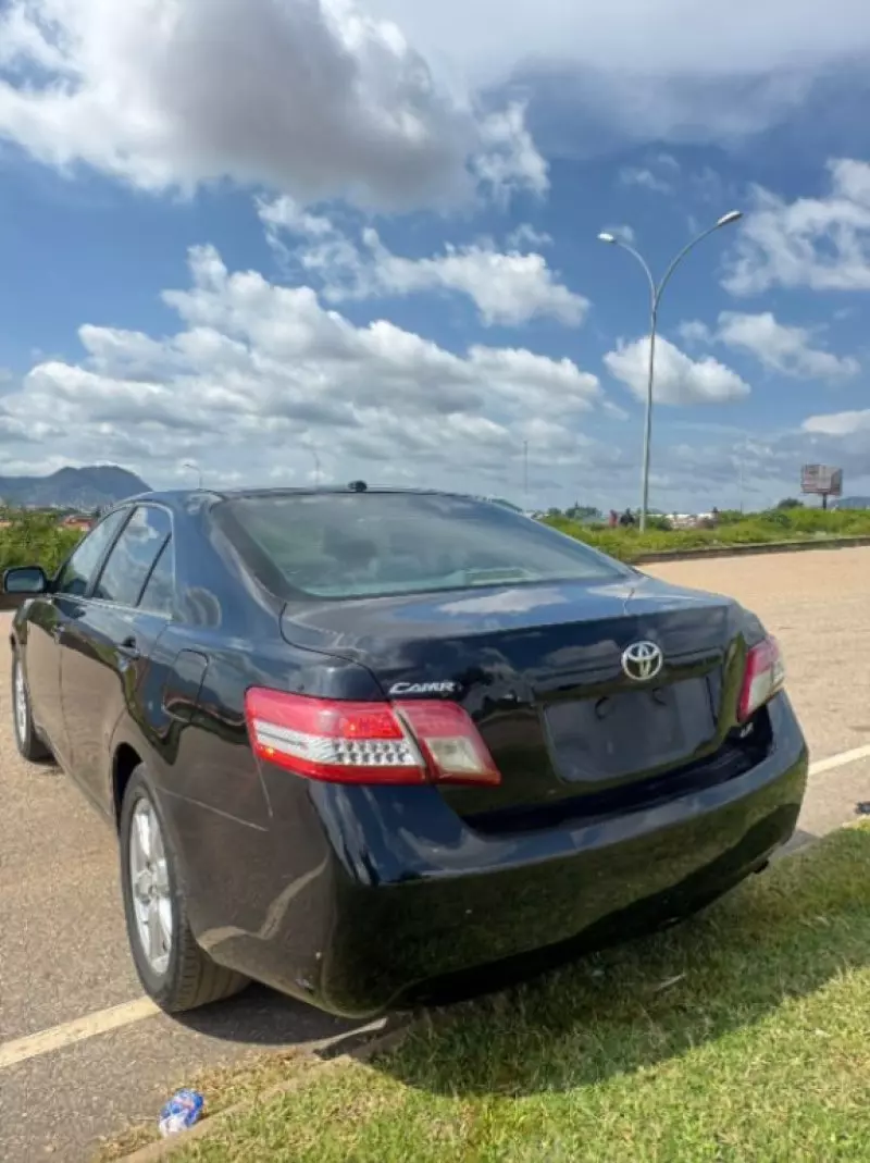 TOYOTA Camry   - 2010
