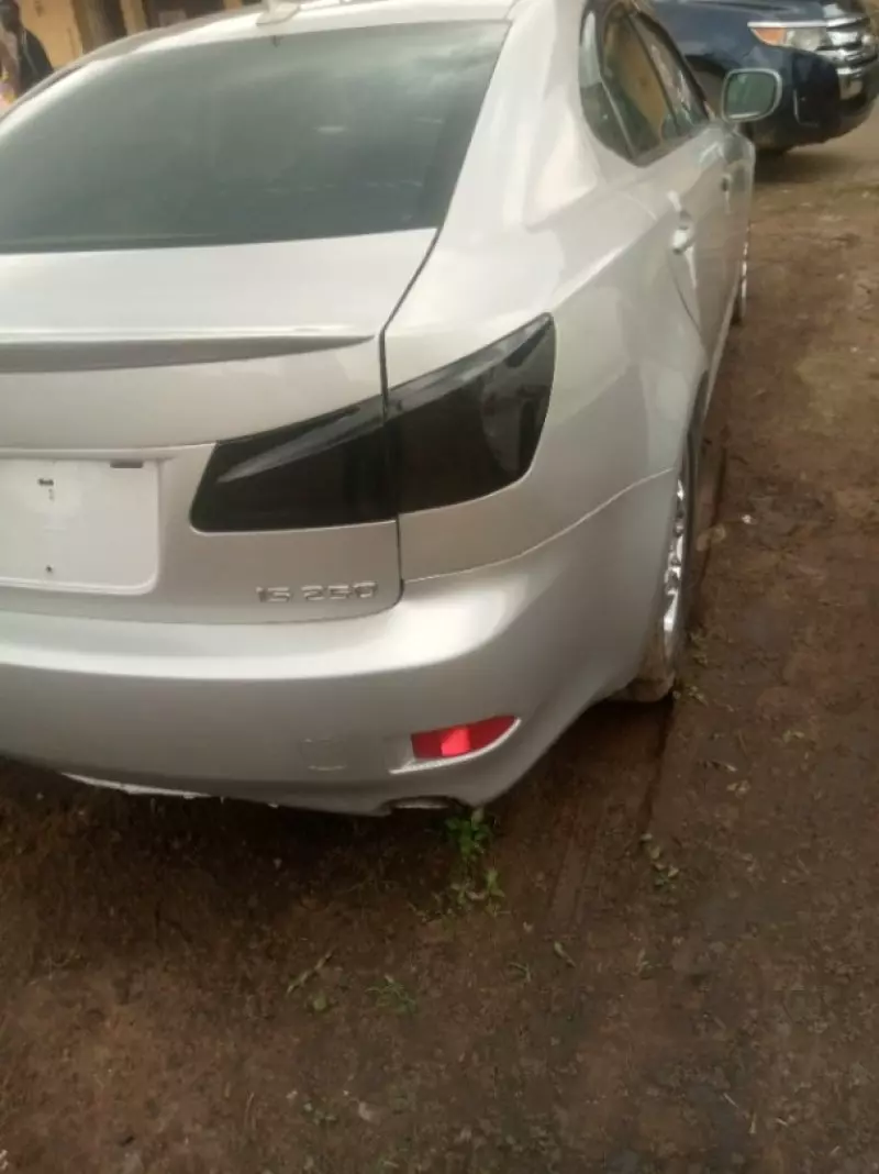 Lexus IS   - 2007