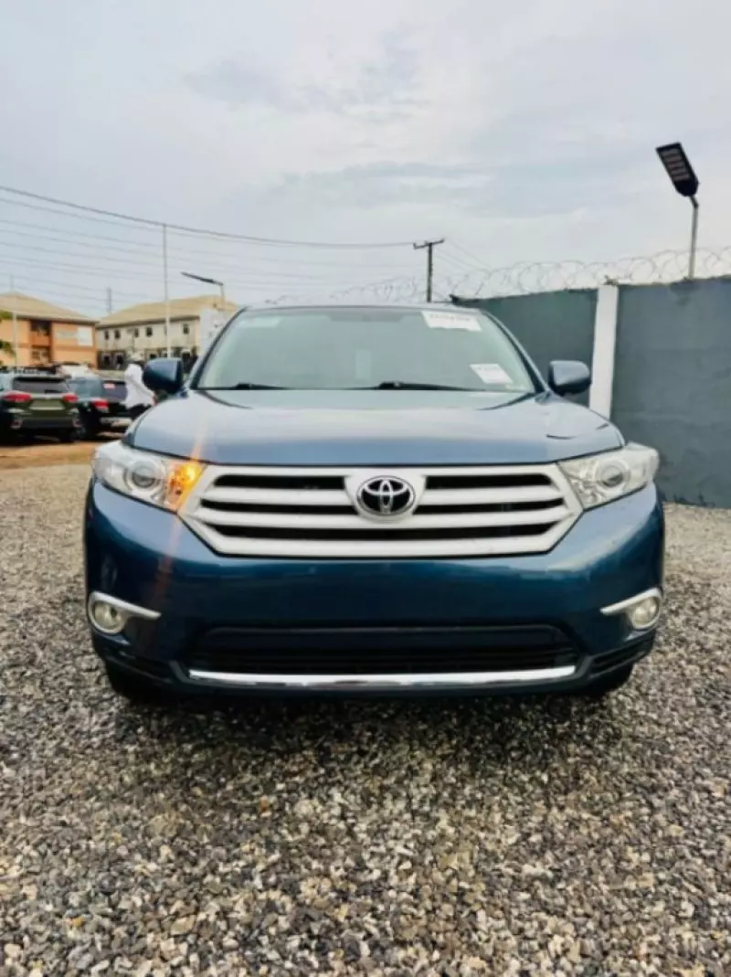 Toyota Highlander - 2013