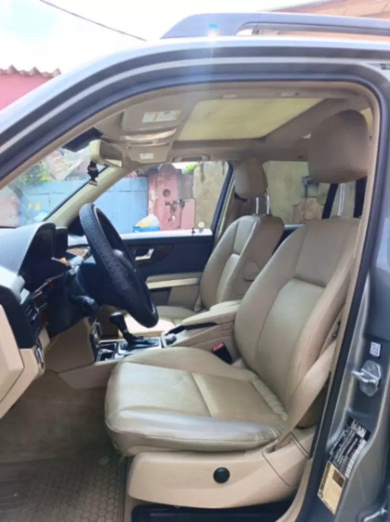 Mercedes-Benz GLK 350   - 2011