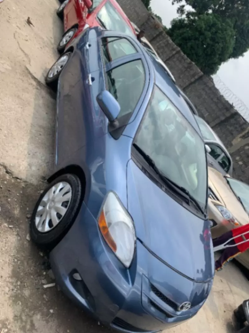 Toyota Yaris   - 2008