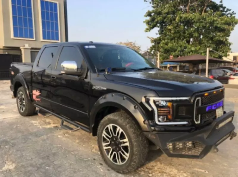 Ford F-150   - 2010