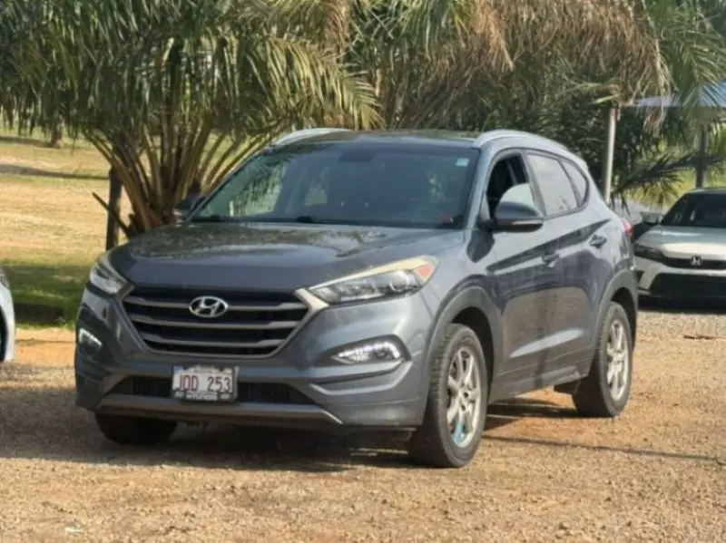 Hyundai Tucson   - 2016