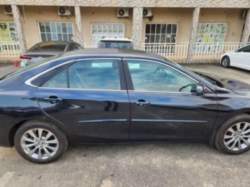 TOYOTA Camry   - 2017