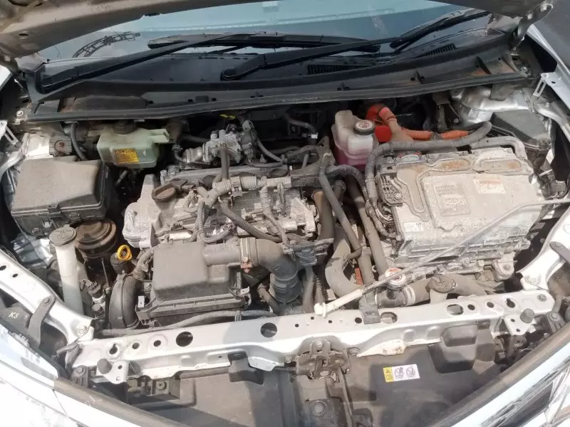 Toyota Fielder hybrid    - 2016