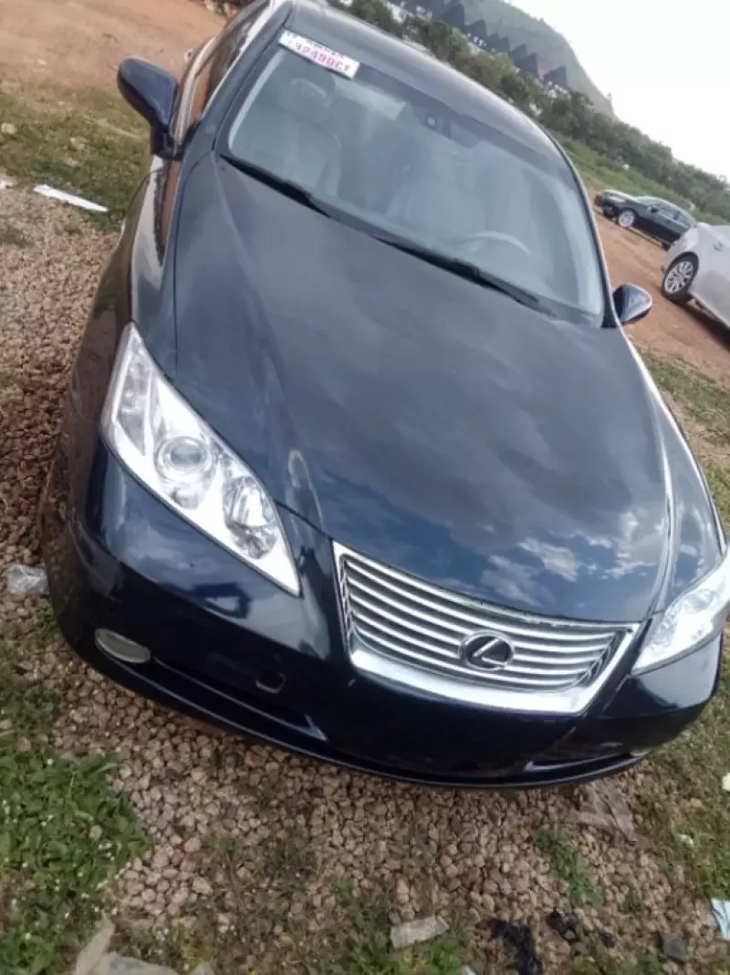Lexus ES   - 2009