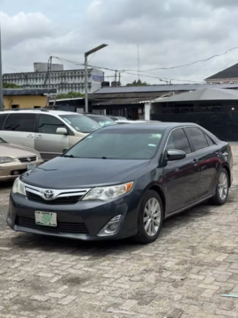 TOYOTA camry   - 2014