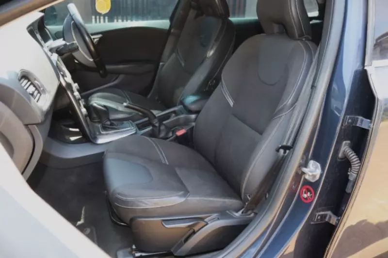 Volvo V40   - 2016