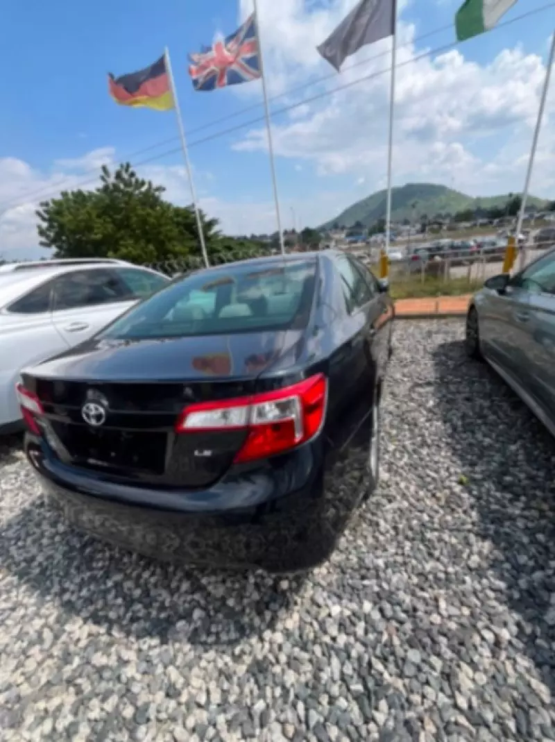 TOYOTA Camry   - 2014