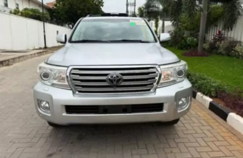 Toyota Land Cruiser   - 2013