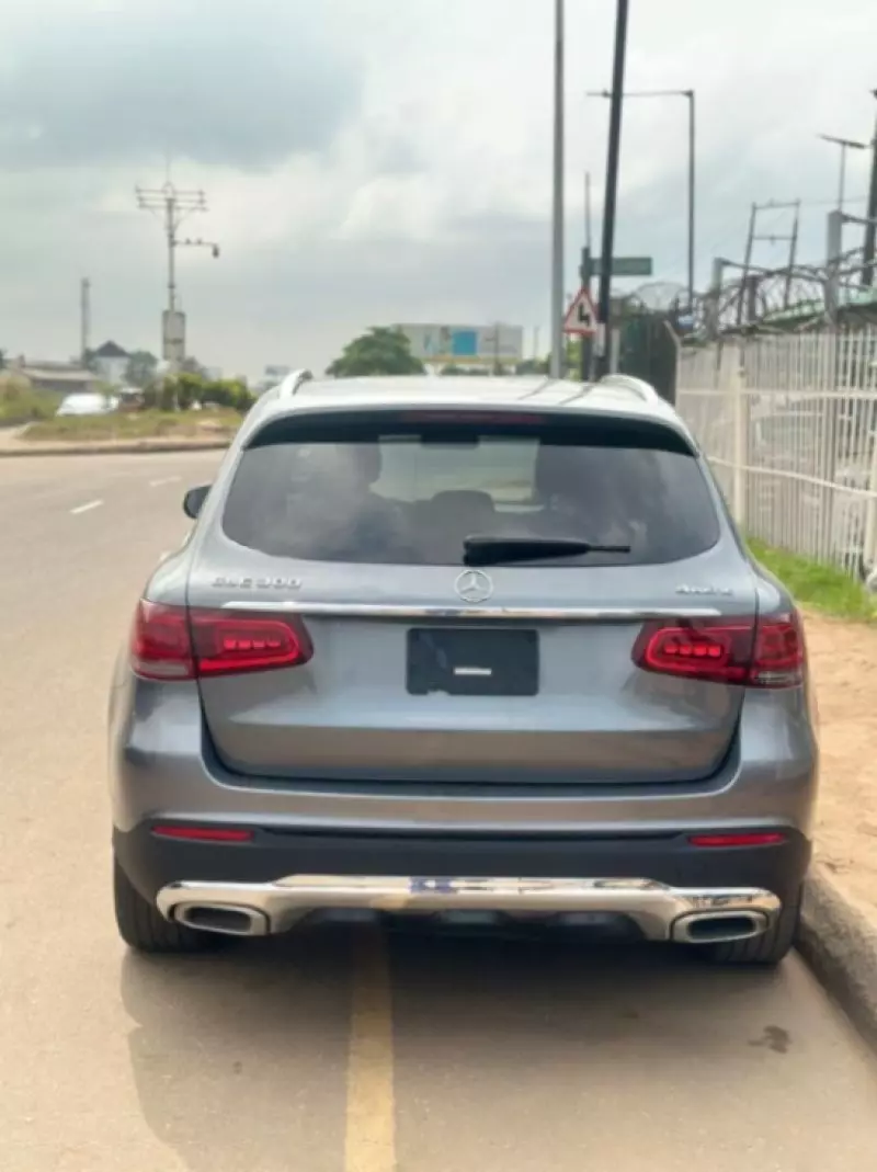 Mercedes-Benz GLC 300   - 2020