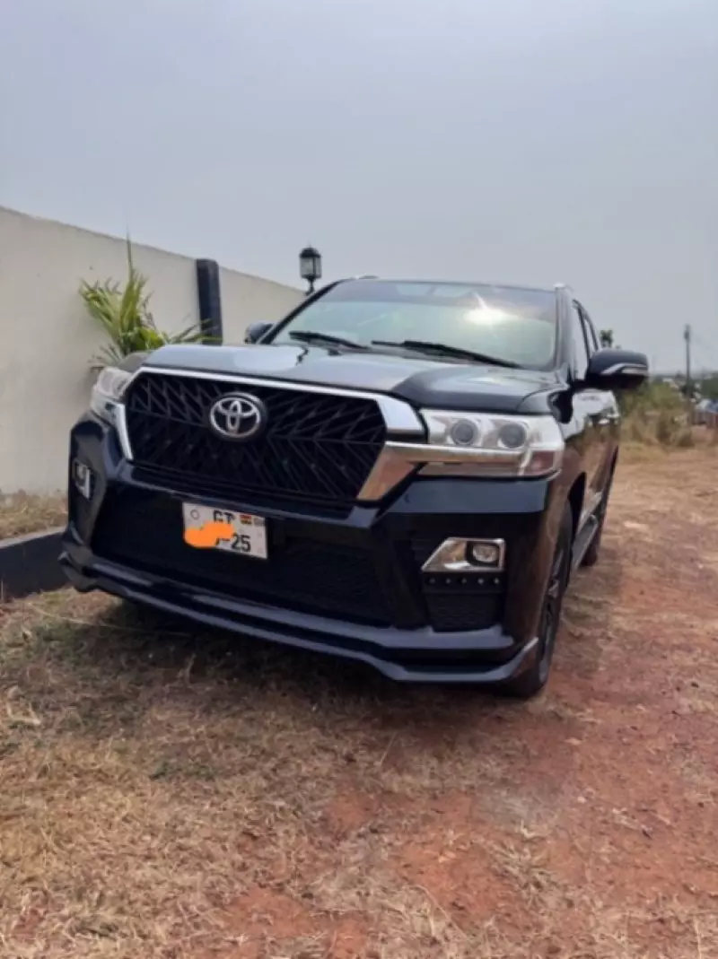 Toyota Land Cruiser   - 2013