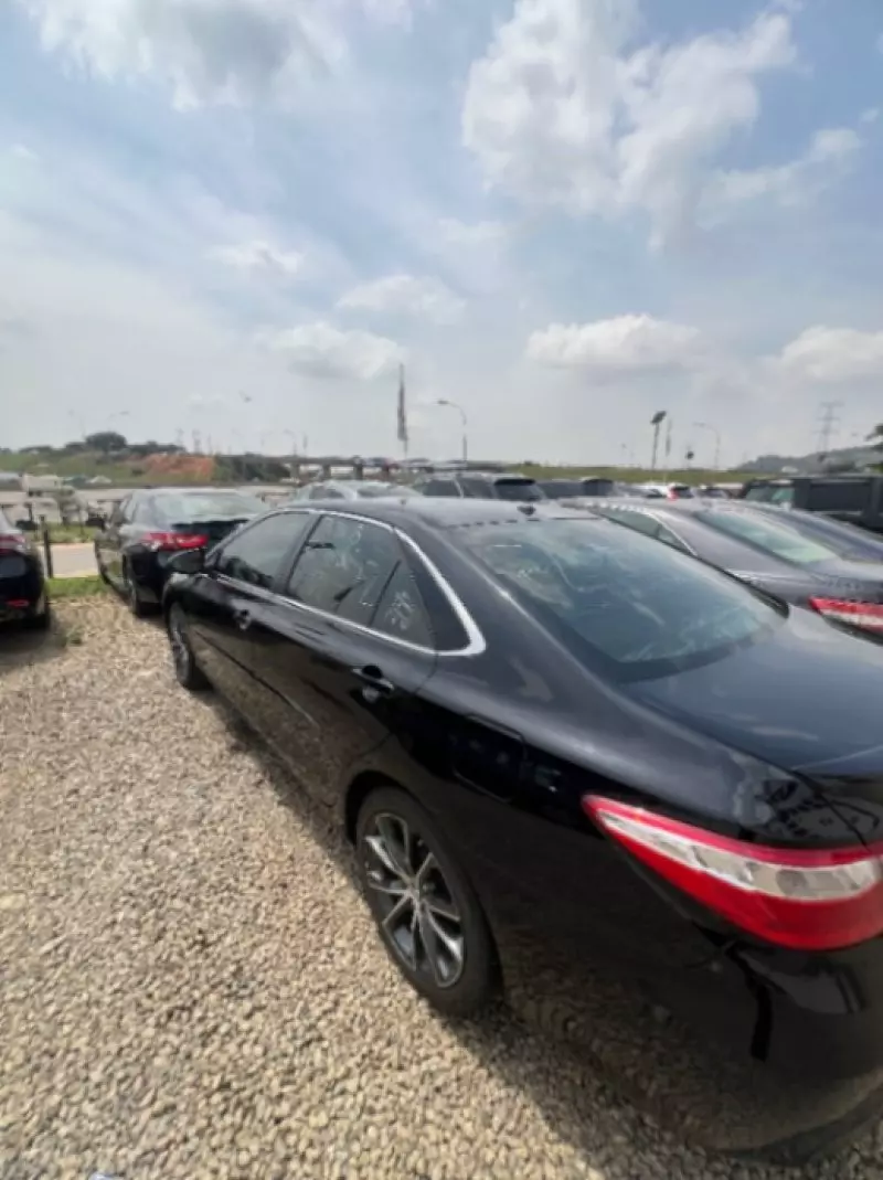 TOYOTA Camry   - 2017