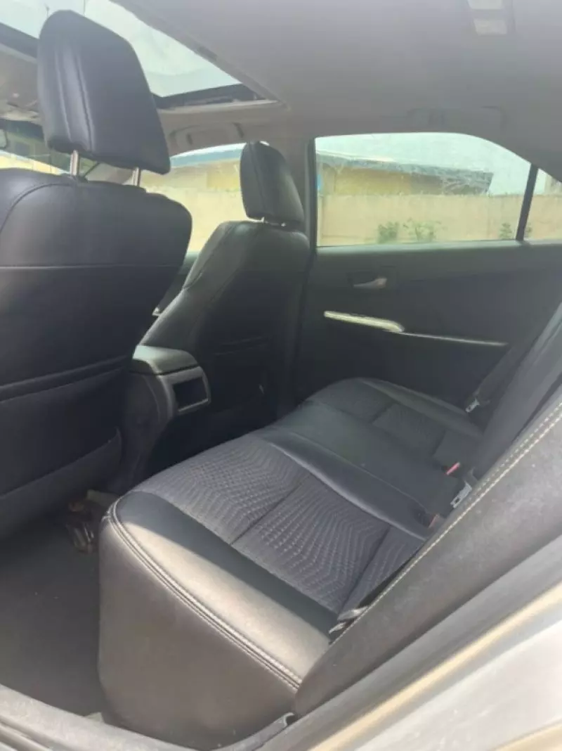Toyota Camry   - 2014