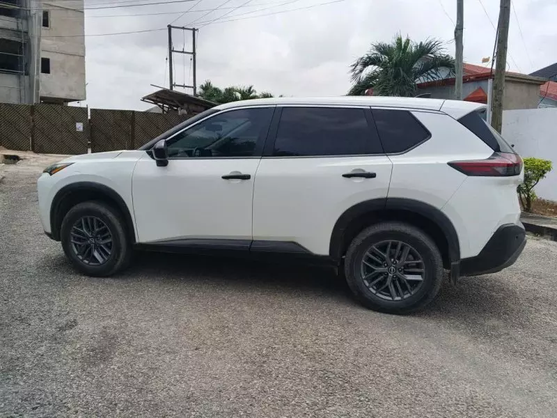 Nissan Rogue - 2023