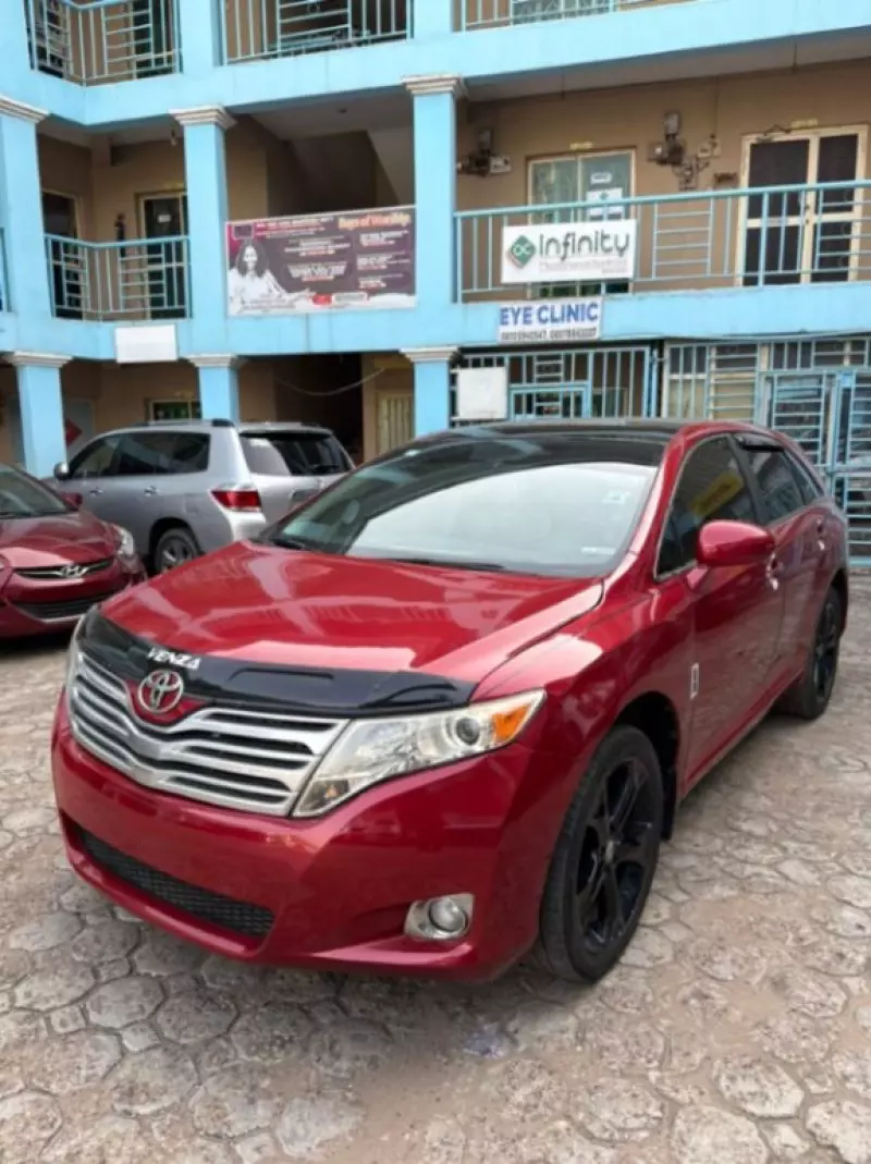 Toyota Venza   - 2010