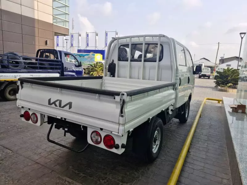 KIA K2700   - 2025