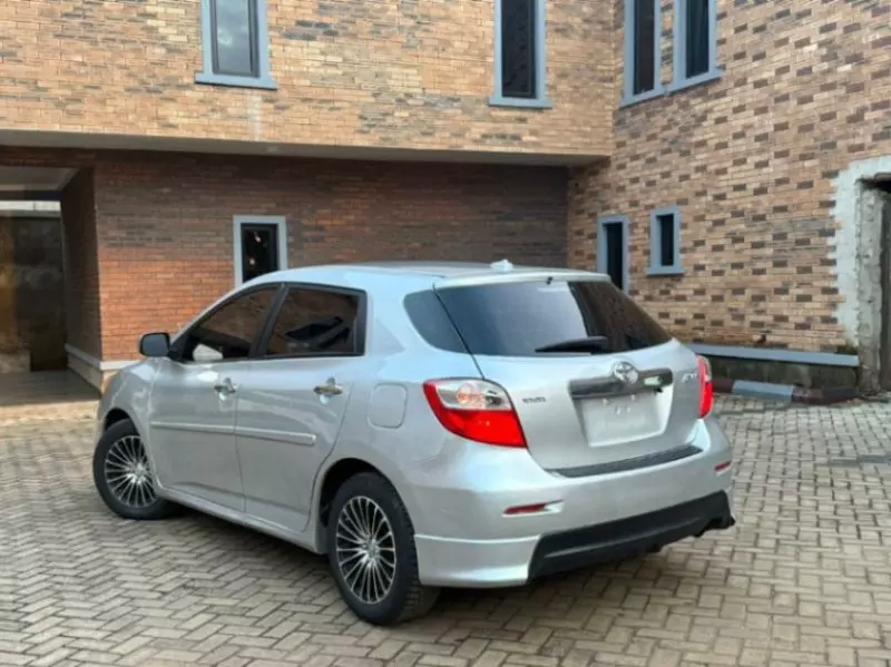 Toyota Matrix   - 2010