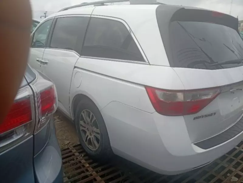 Honda Odyssey - 2012