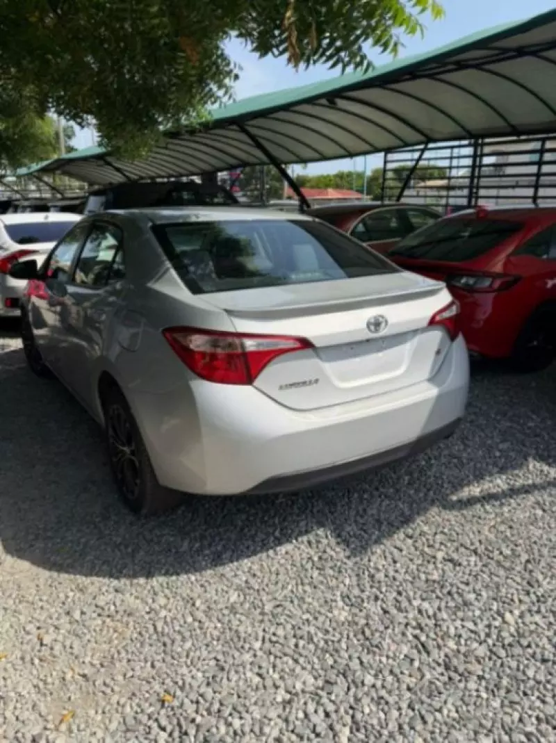 TOYOTA Corolla   - 2018