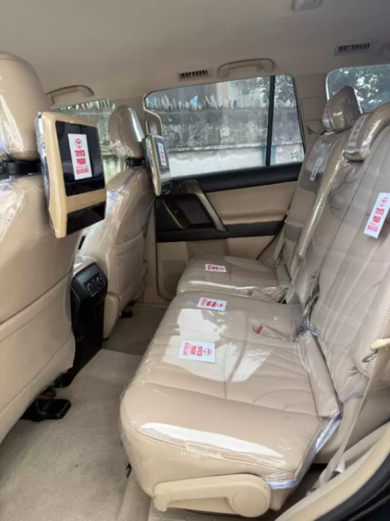 Toyota Landcruiser   - 2015