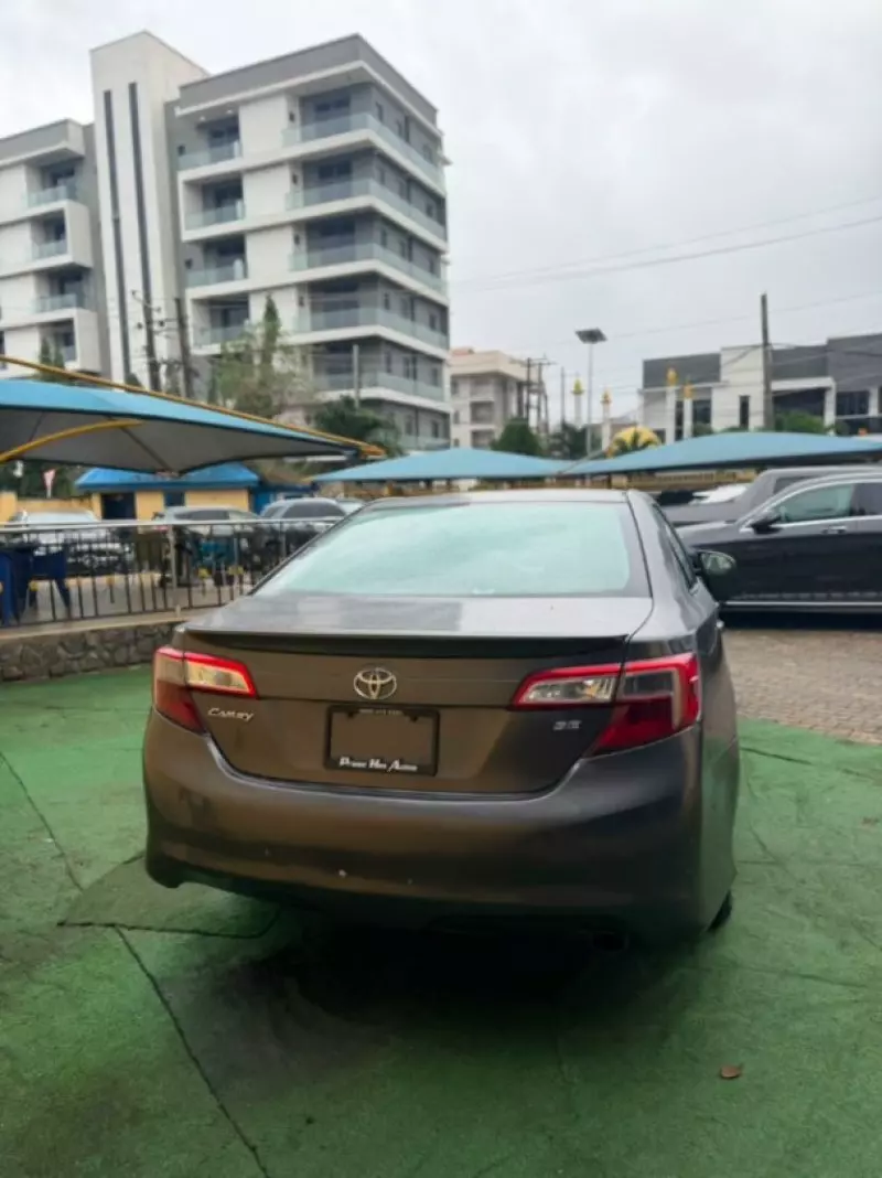 TOYOTA Camry   - 2014