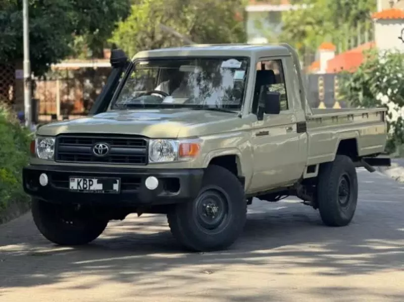 Toyota Land Cruiser 79 Single Cabin   - 2015