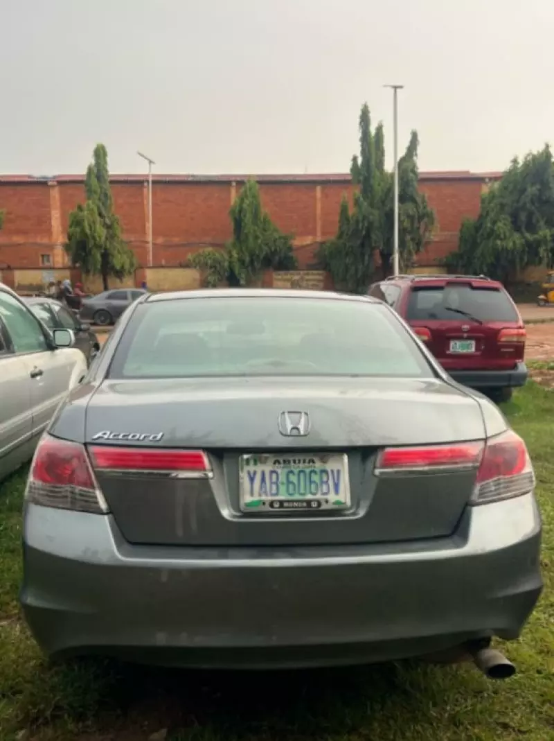 Honda Accord   - 2011