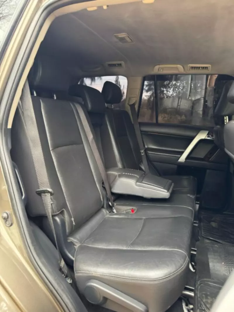 Toyota Land Cruiser   - 2013