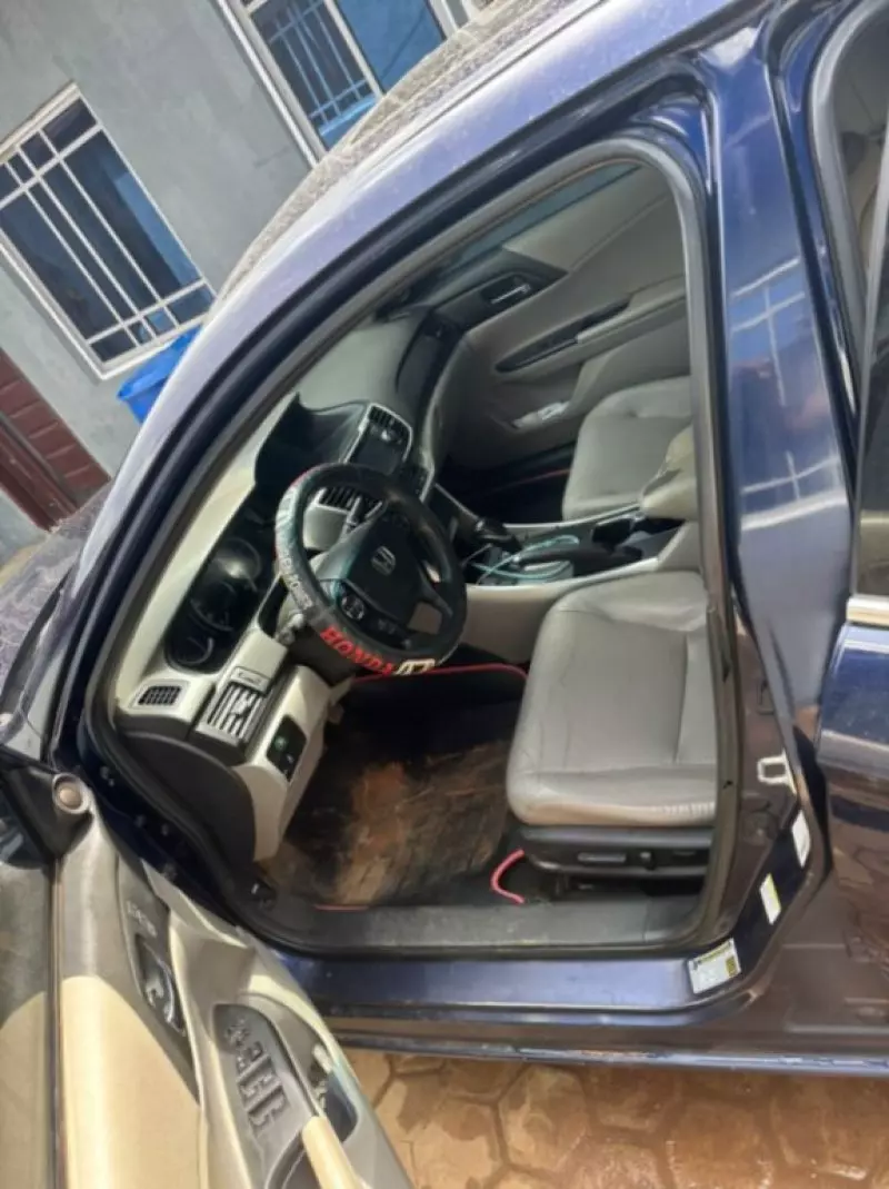 Honda Accord - 2013