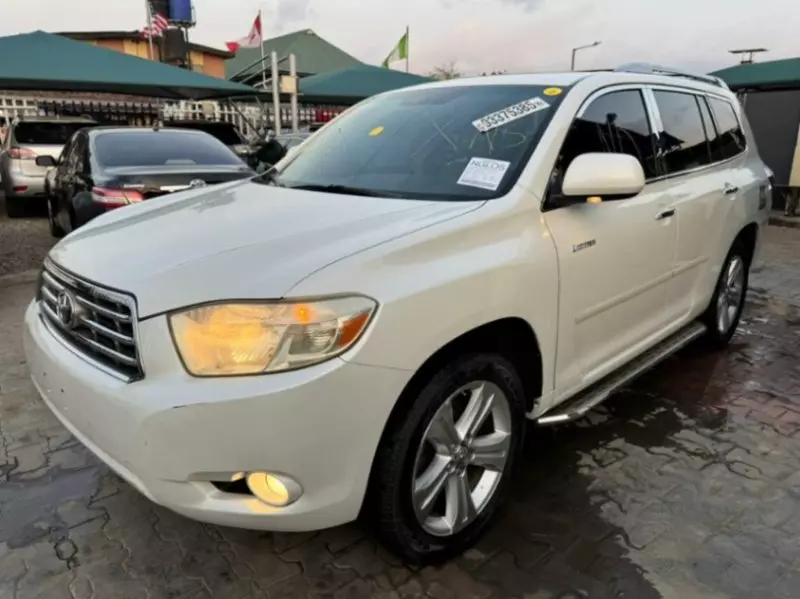 Toyota Highlander   - 2009
