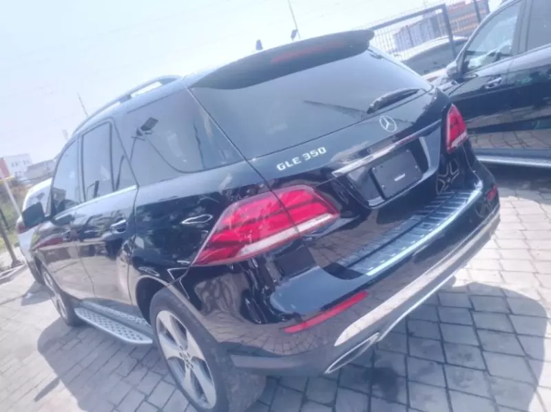 Mercedes-Benz GLE 350 - 2016